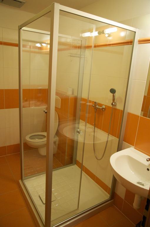 Penzion Pod Zamkem Zruc nad Sazavou Exterior foto